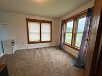 199 Middle Road, Bradford, ME 04410