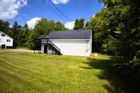 199 Middle Road, Bradford, ME 04410