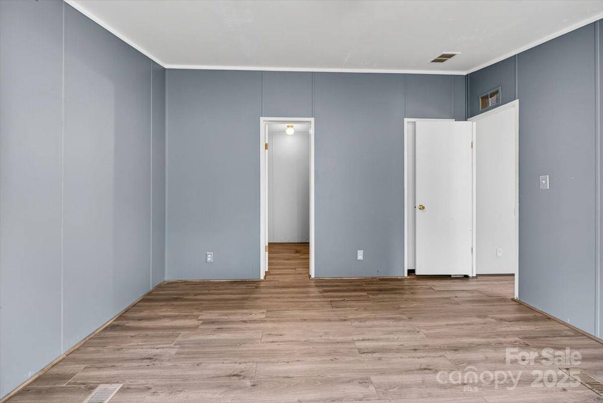 2611 Dallas Stanley Highway, Stanley, NC 28164