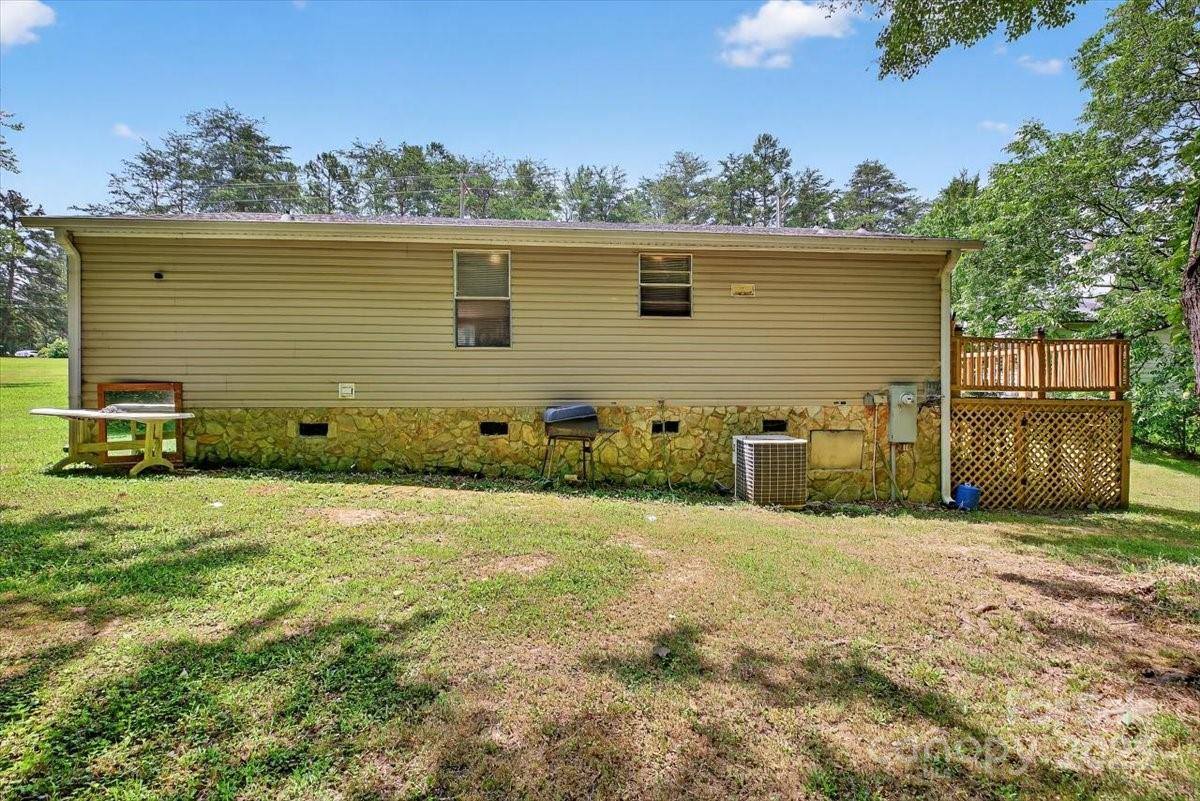 2611 Dallas Stanley Highway, Stanley, NC 28164