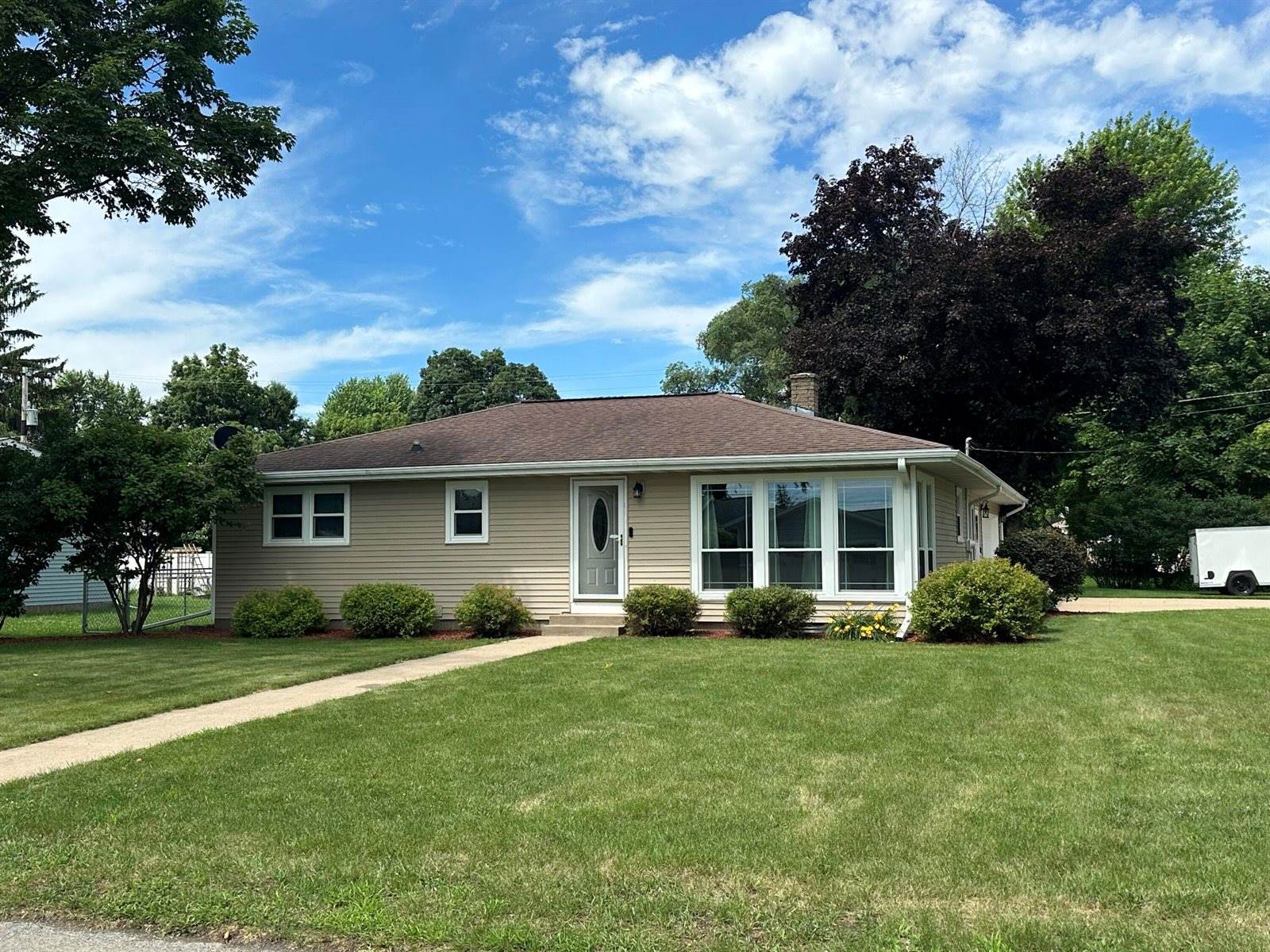 714 Dutton St, Onalaska, WI 54650