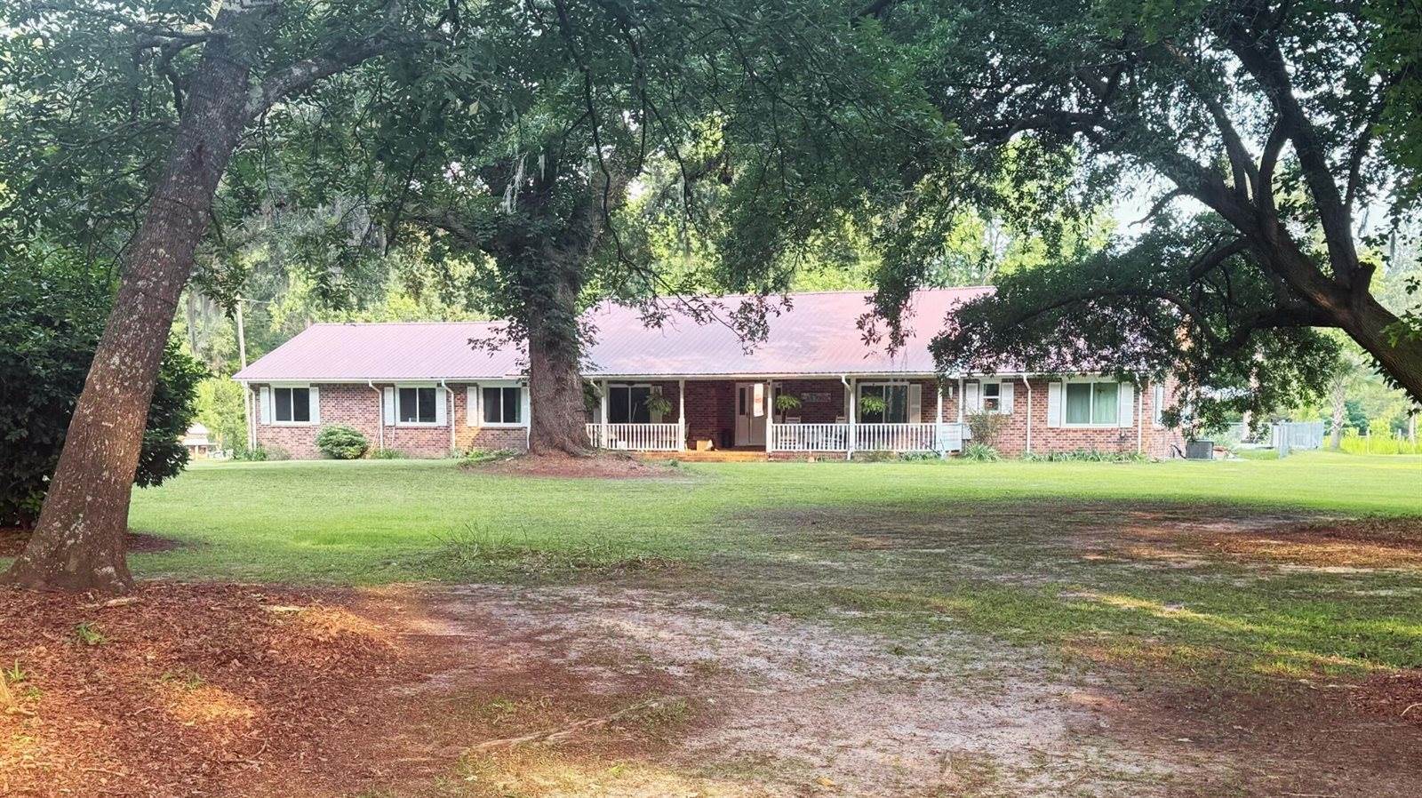 138 Brant Acres Lane, Bonneau, SC 29431