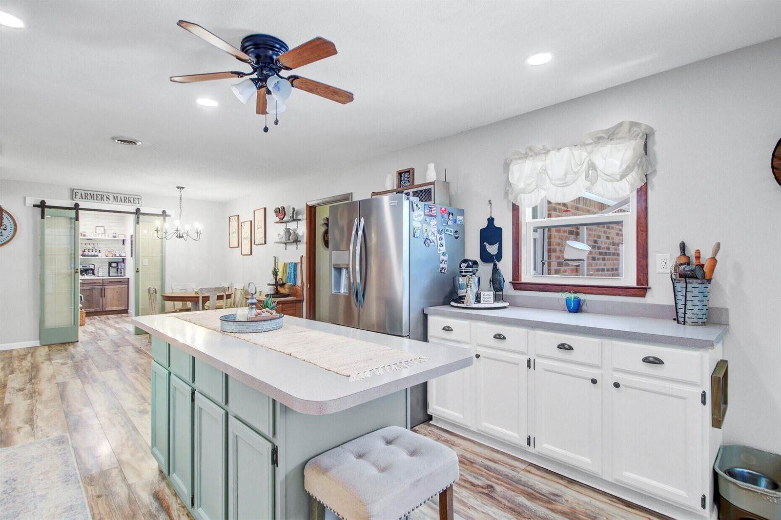 138 Brant Acres Lane, Bonneau, SC 29431