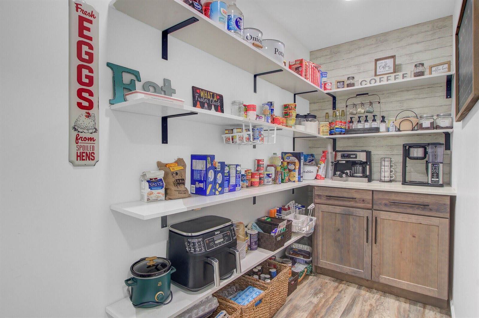 138 Brant Acres Lane, Bonneau, SC 29431