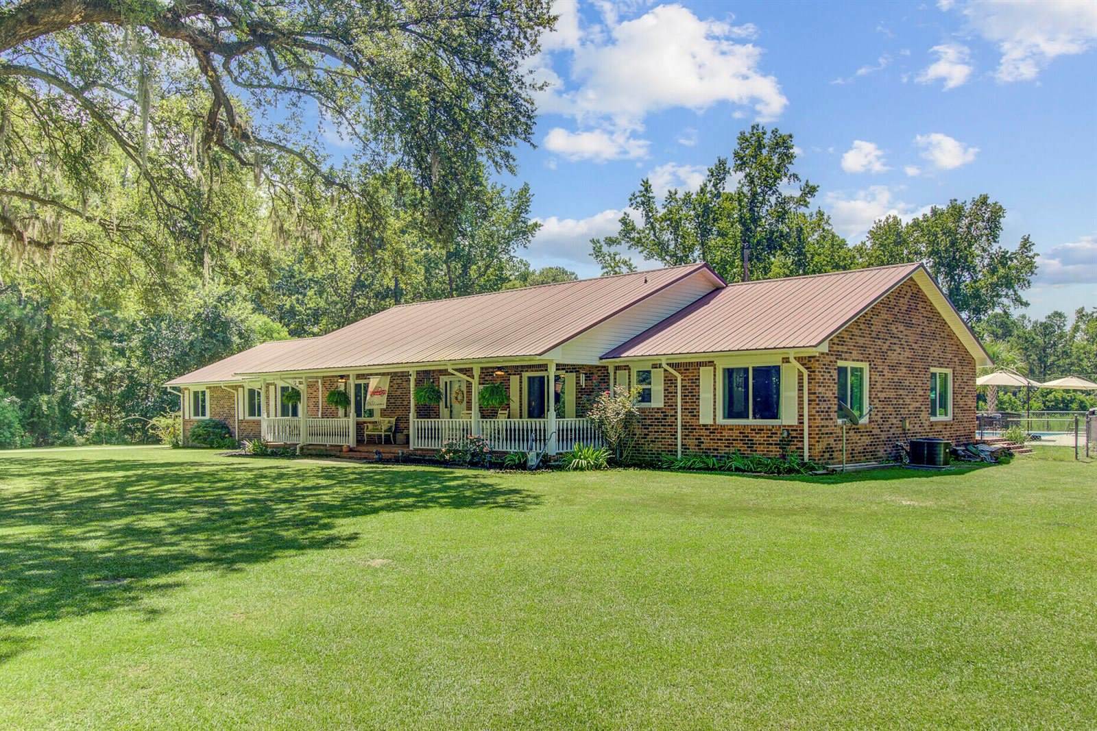 138 Brant Acres Lane, Bonneau, SC 29431