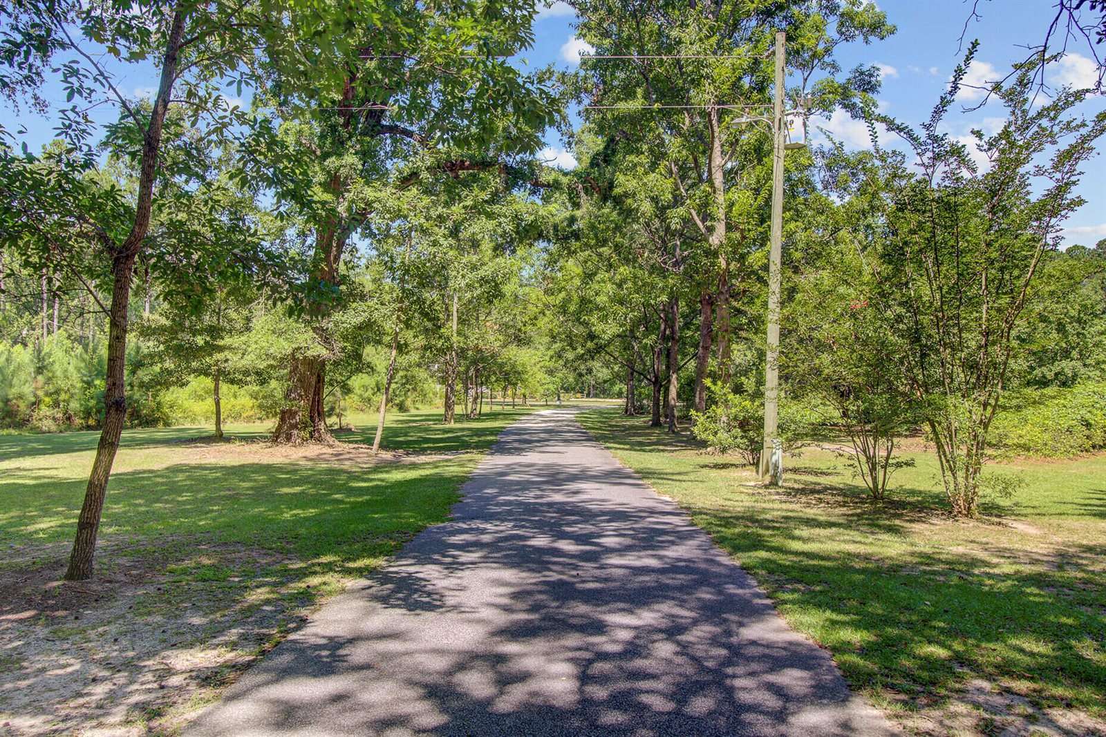 138 Brant Acres Lane, Bonneau, SC 29431