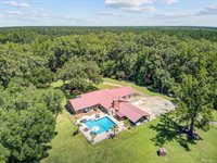 138 Brant Acres Lane, Bonneau, SC 29431