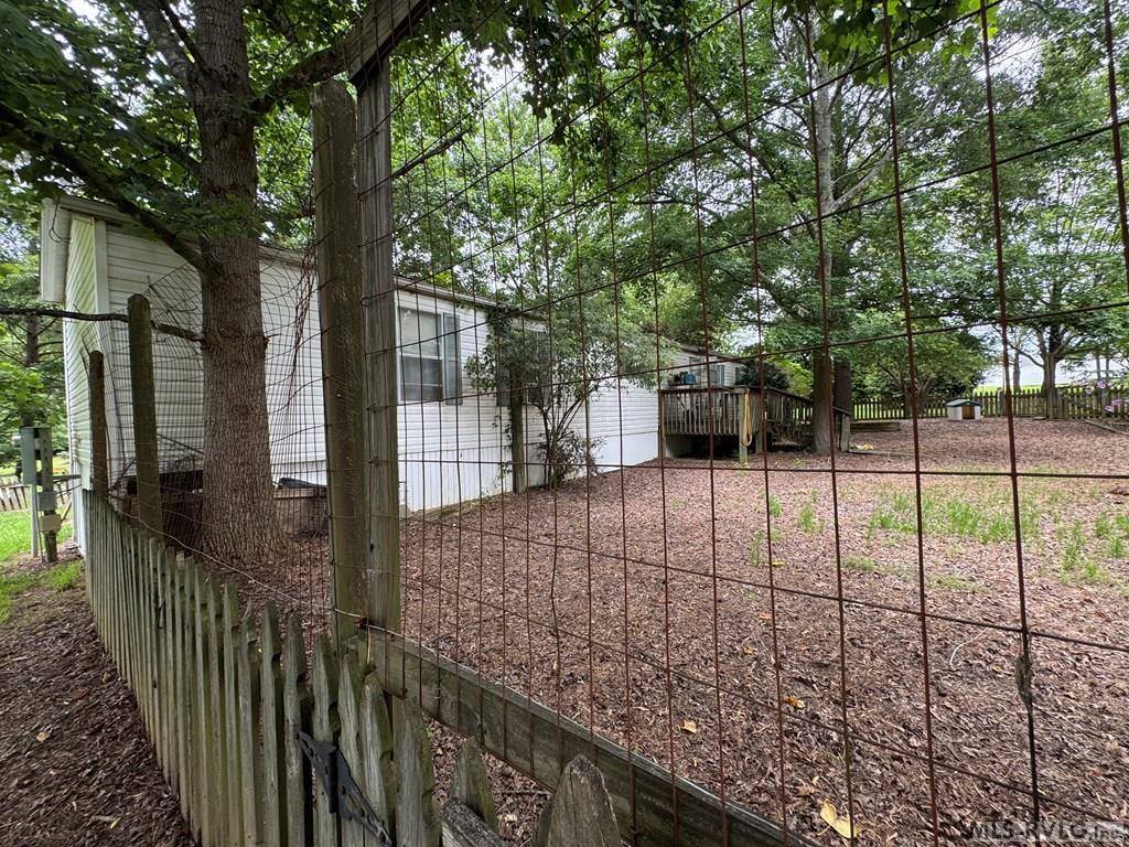33 E Kerr Street, Roanoke Rapids, NC 27870