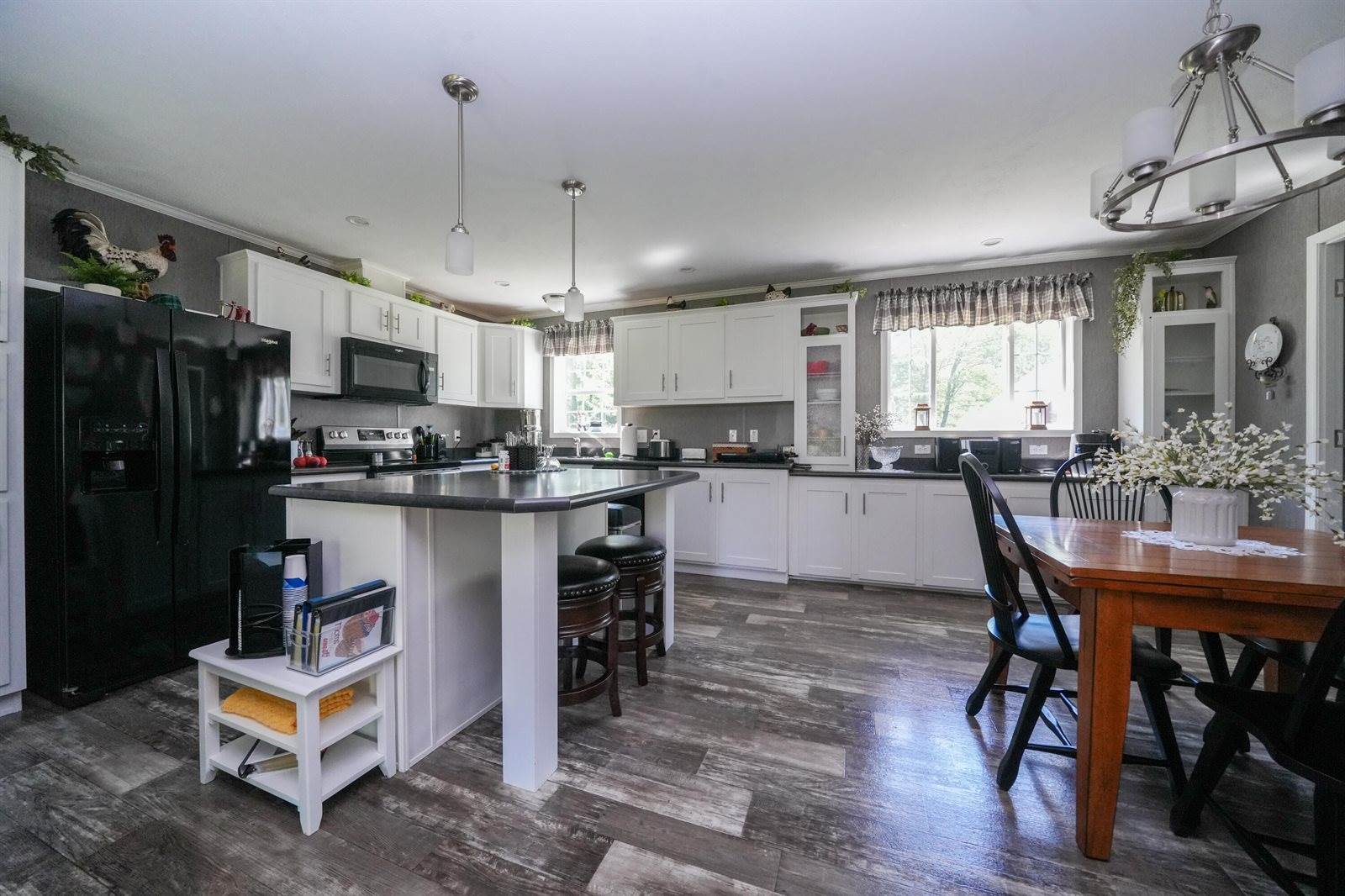 27 Hoxie Road, Orrington, ME 04474