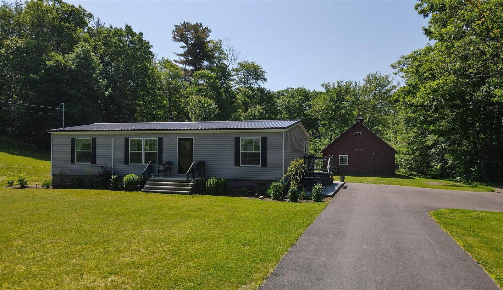 27 Hoxie Road, Orrington, ME 04474