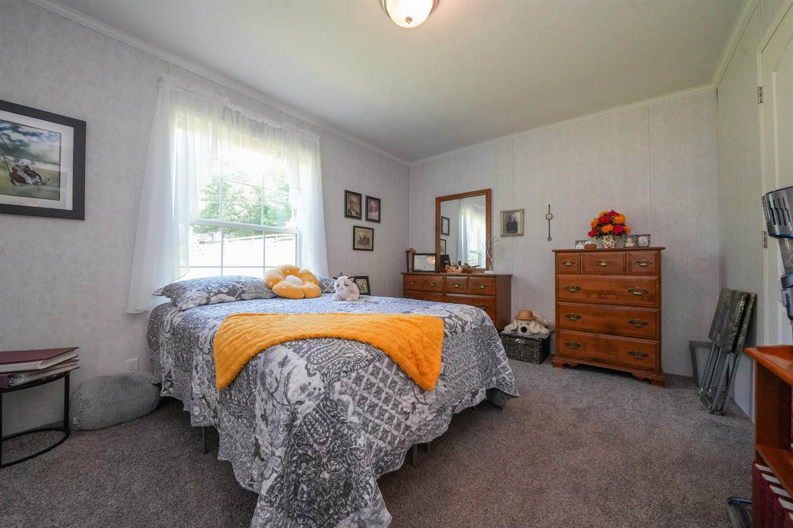 27 Hoxie Road, Orrington, ME 04474