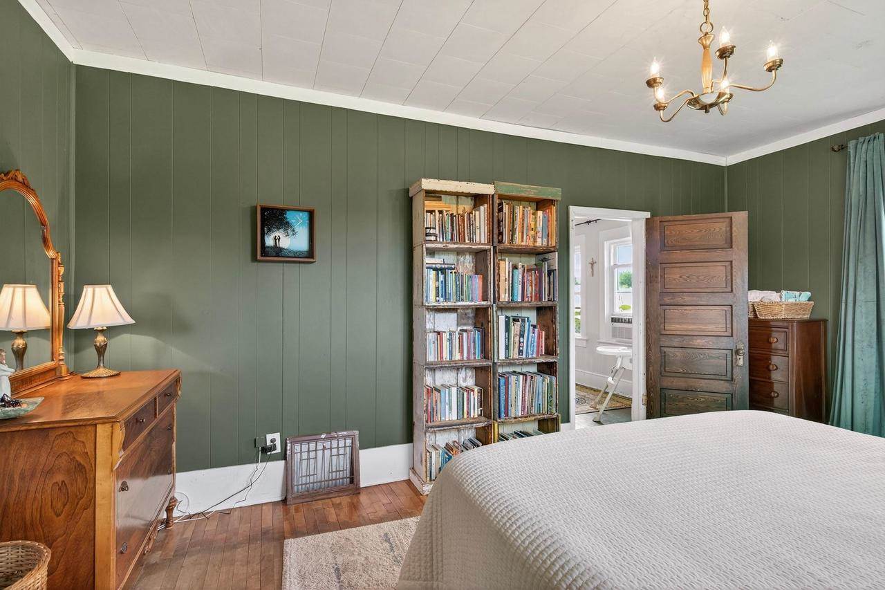 5230 County Road C, Vesper, WI 54489