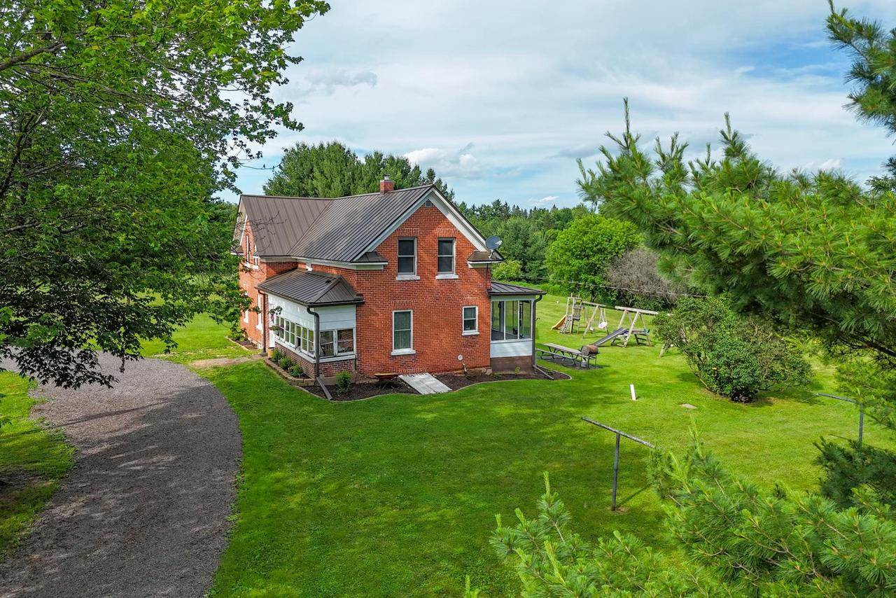 5230 County Road C, Vesper, WI 54489