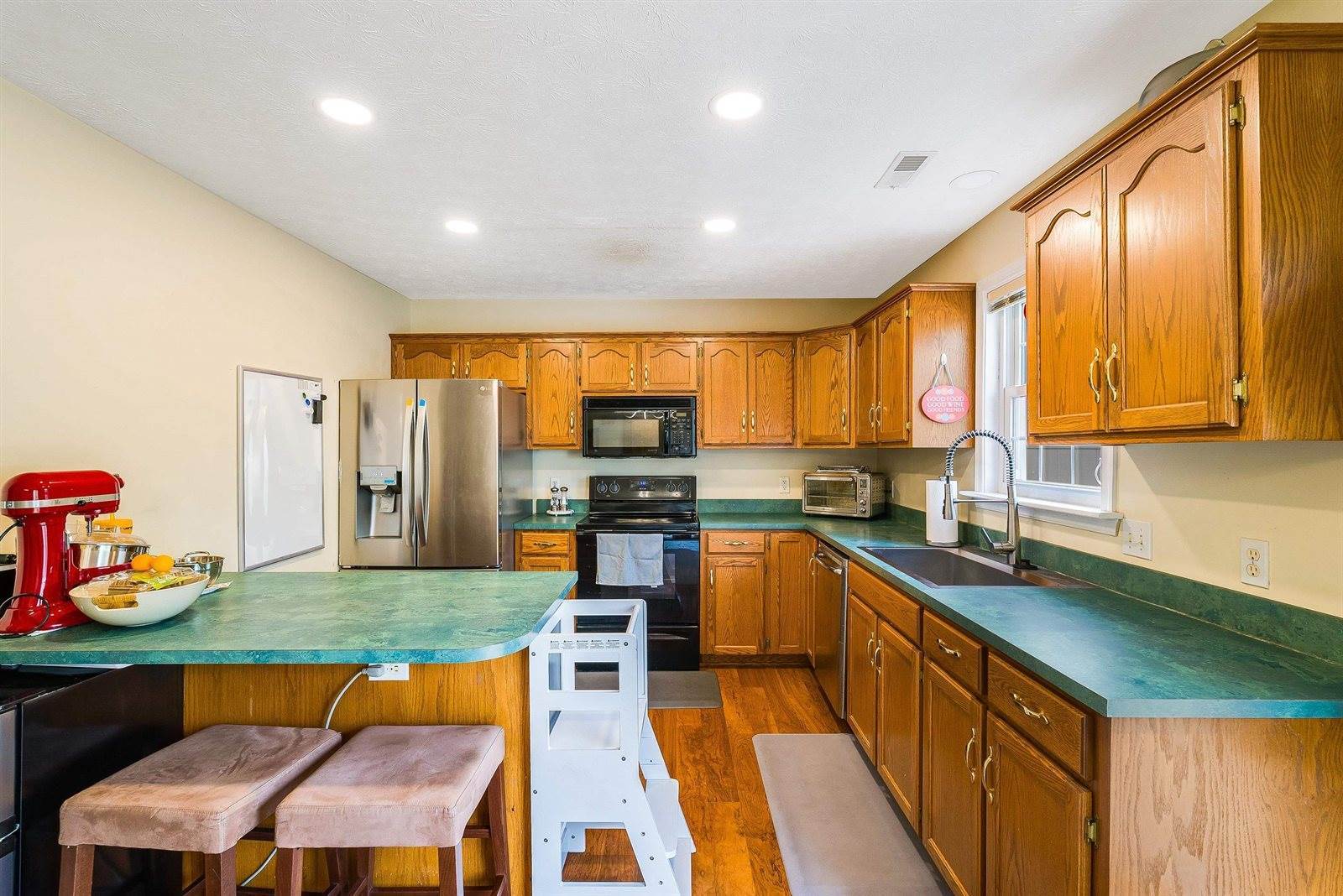 329 Emerald Dr, Harrisonburg, VA 22801