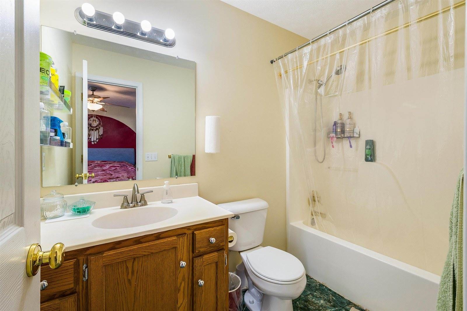 329 Emerald Dr, Harrisonburg, VA 22801