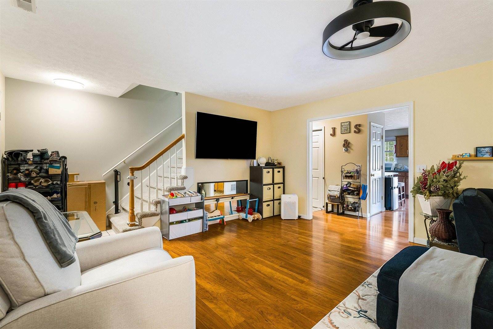 329 Emerald Dr, Harrisonburg, VA 22801