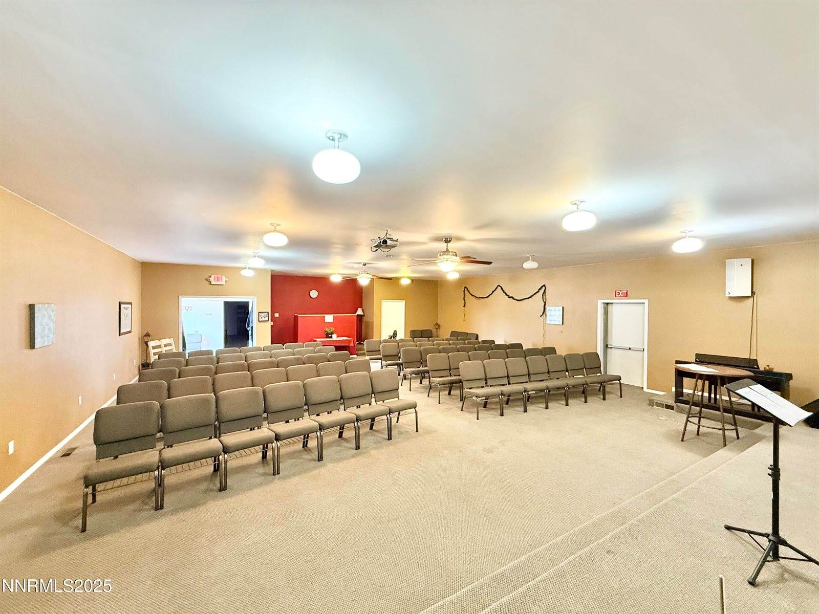 215 Palmer Street, Battle Mountain, NV 89820