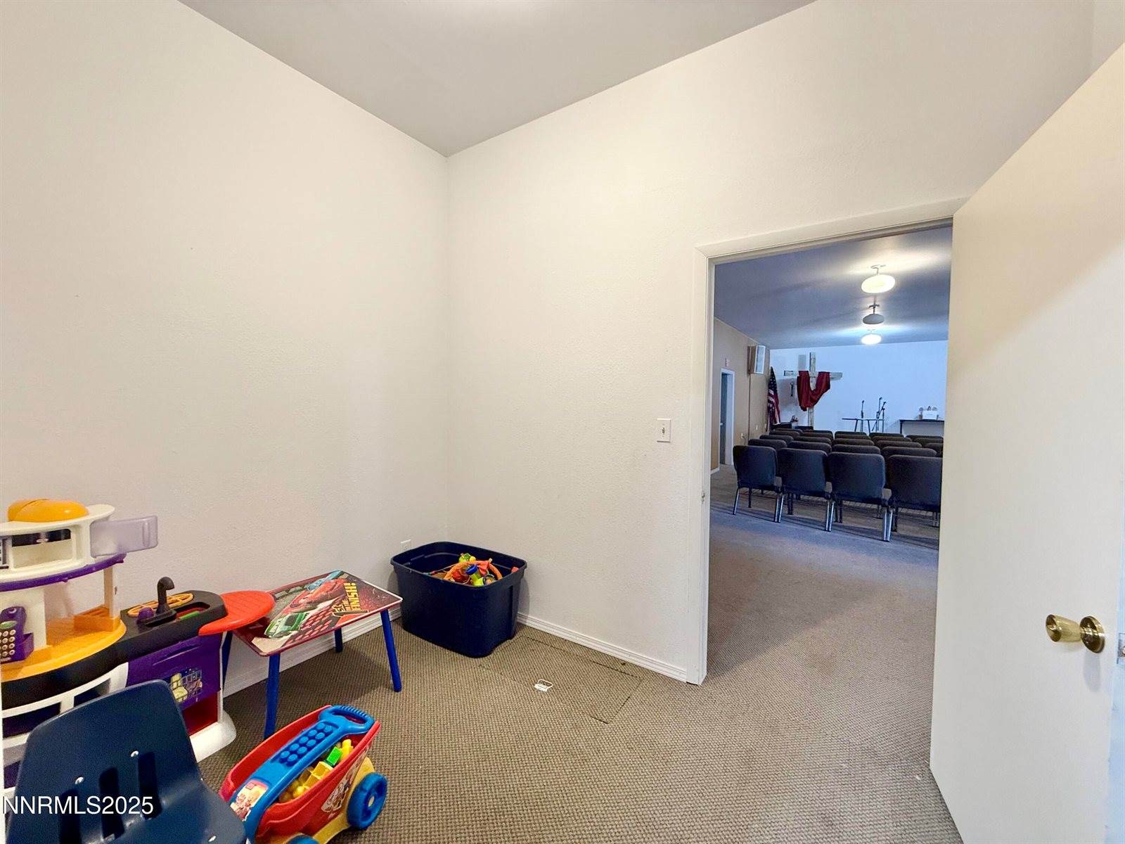 215 Palmer Street, Battle Mountain, NV 89820