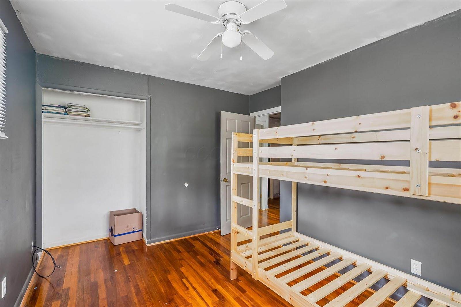 11 Richards Drive, Delaware, OH 43015