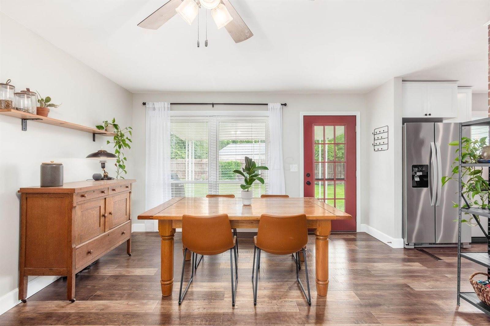 436 Darbyhurst Road, Columbus, OH 43228