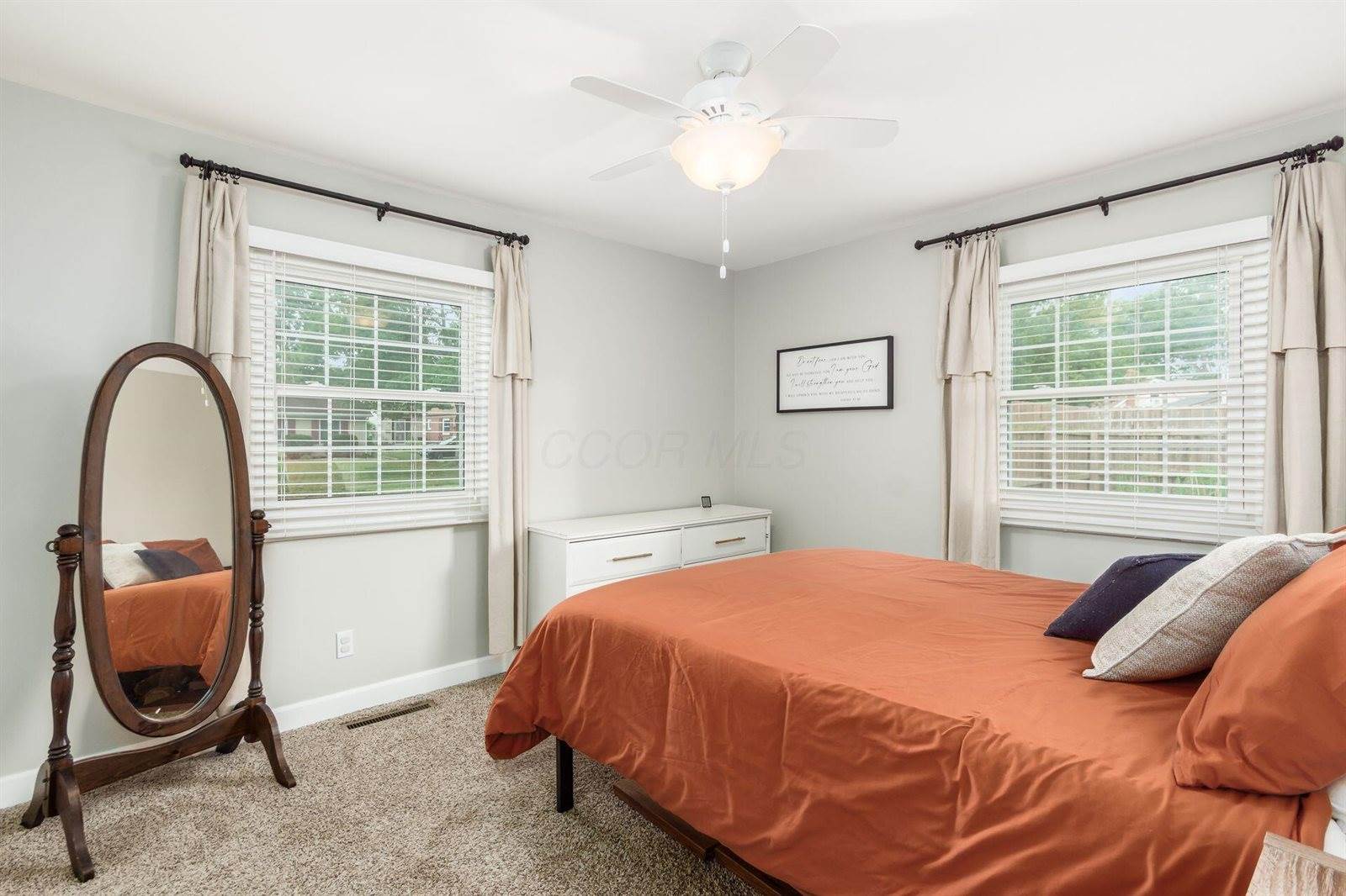 436 Darbyhurst Road, Columbus, OH 43228