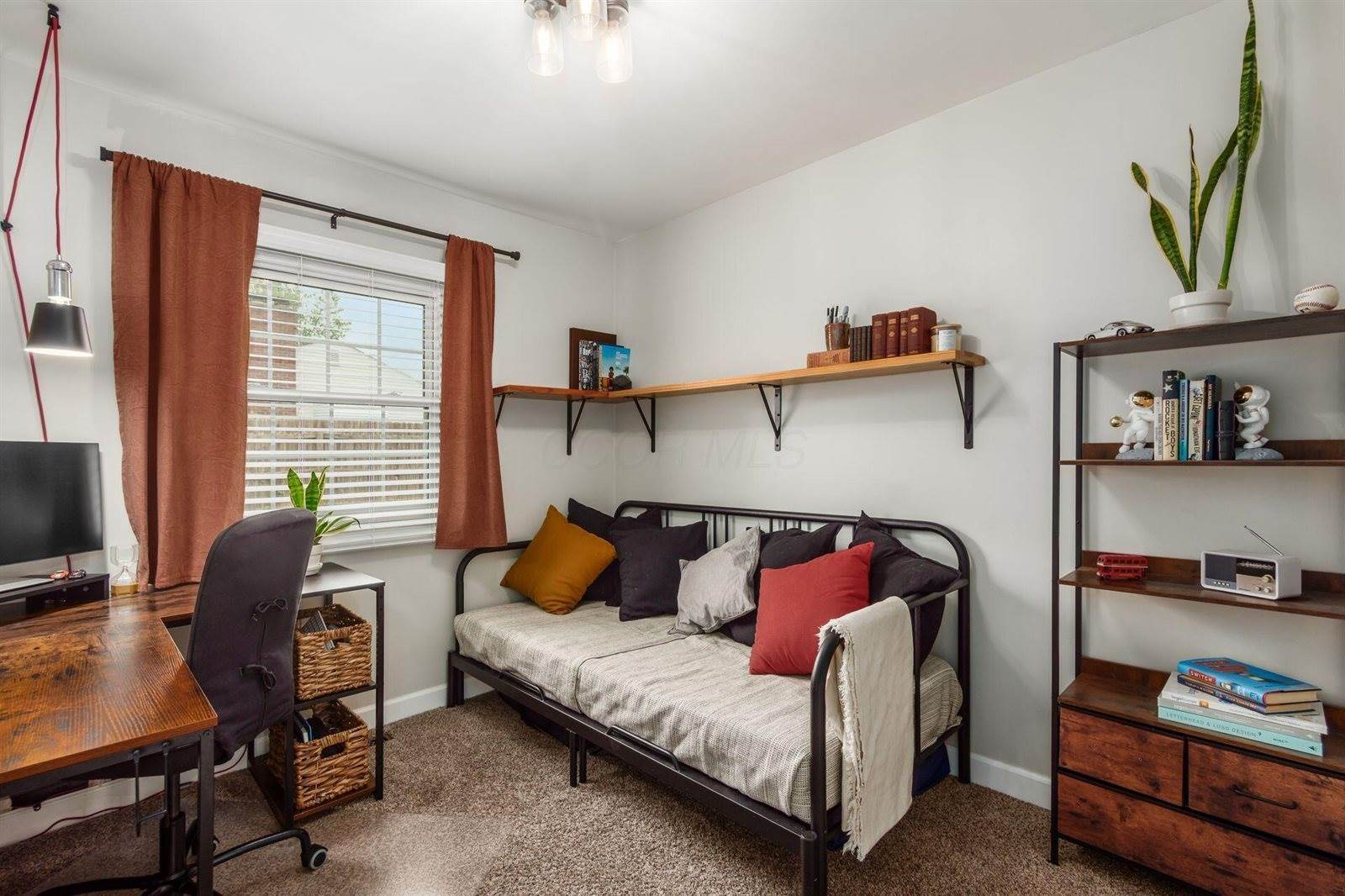 436 Darbyhurst Road, Columbus, OH 43228