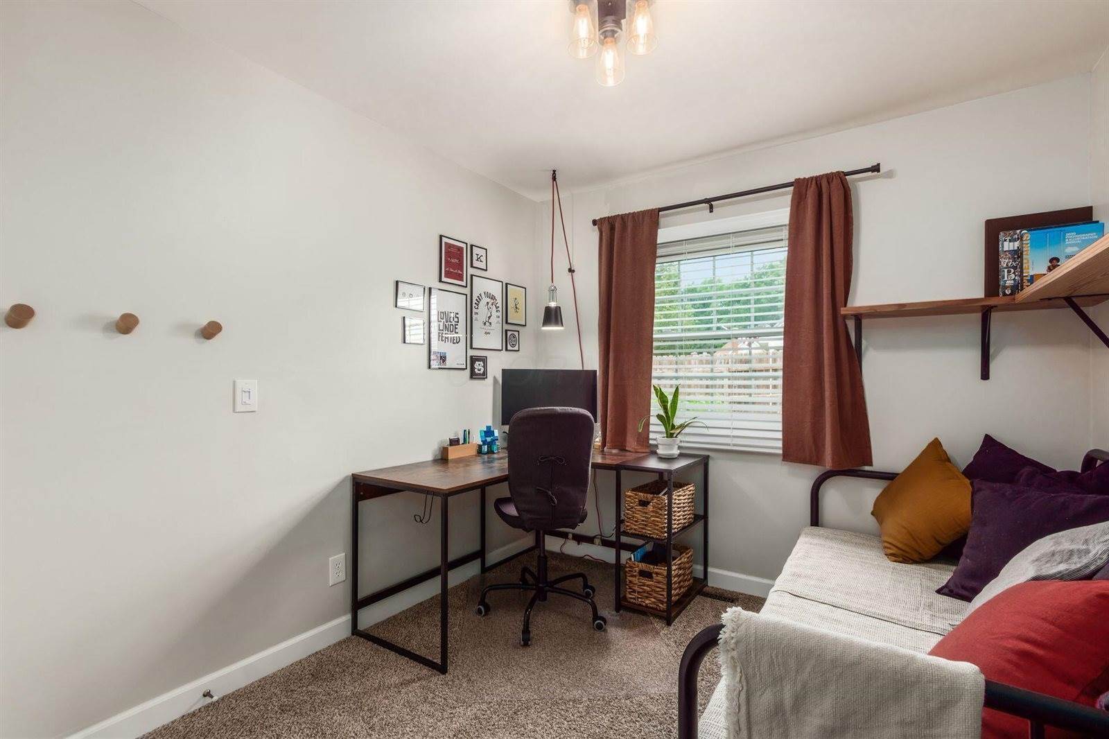 436 Darbyhurst Road, Columbus, OH 43228