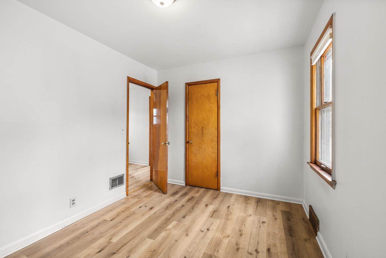 1219 Grand Avenue, Wausau, WI 54403