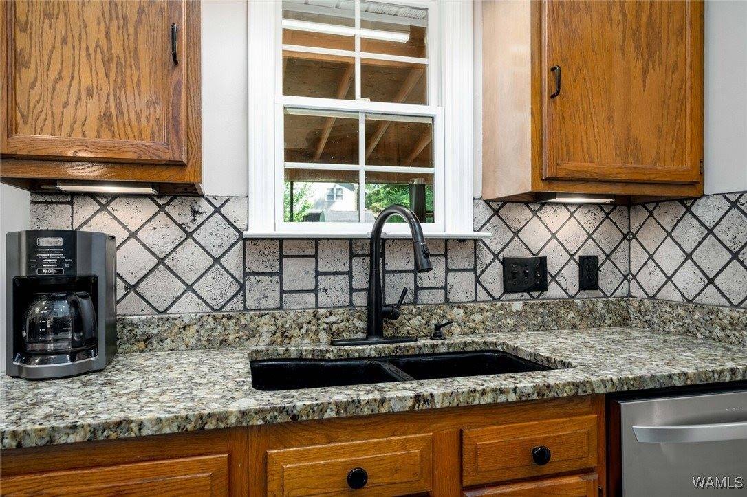 1428 Plymouth Lane, Tuscaloosa, AL 35406