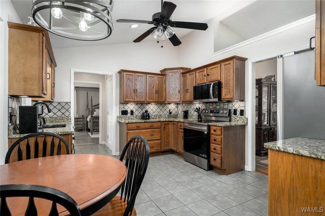 1428 Plymouth Lane, Tuscaloosa, AL 35406