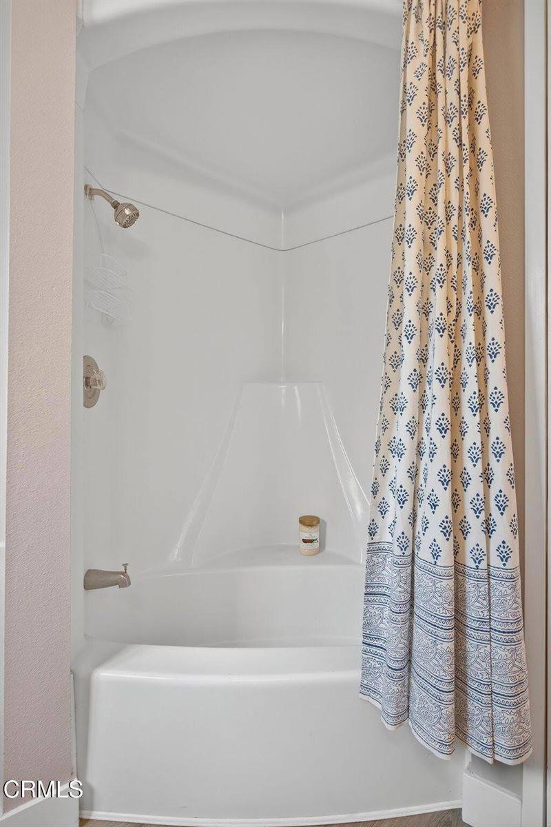 176 Chaucer Lane, Ventura, CA 93003