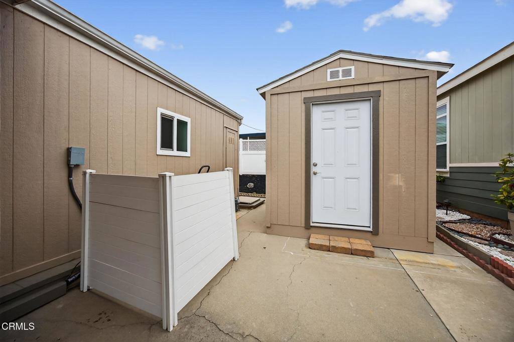 176 Chaucer Lane, Ventura, CA 93003