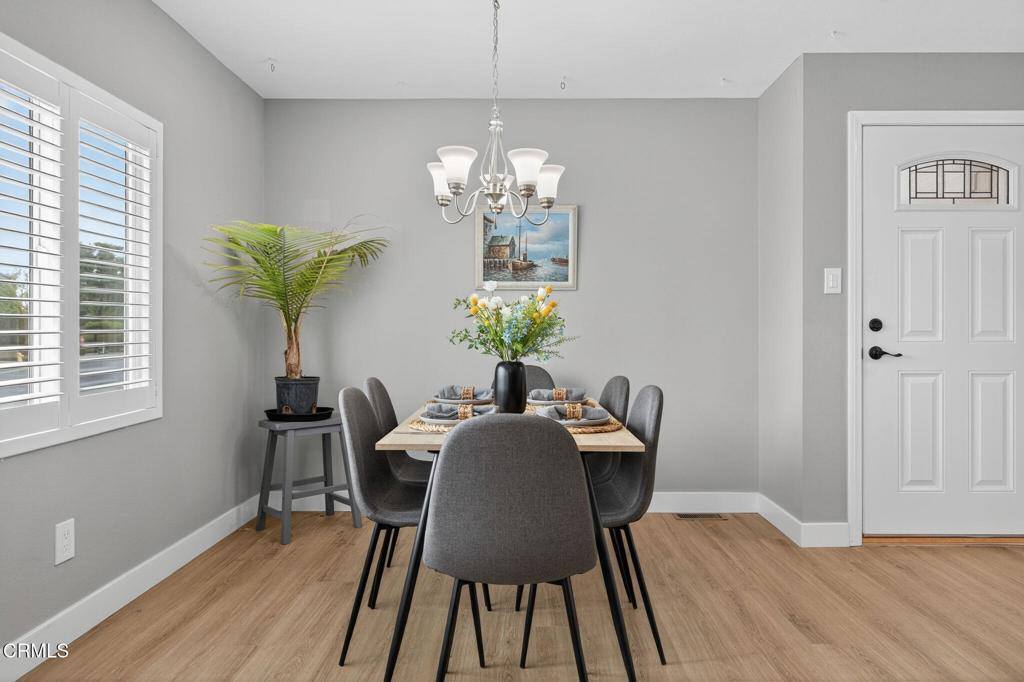 176 Chaucer Lane, Ventura, CA 93003