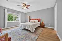 176 Chaucer Lane, Ventura, CA 93003