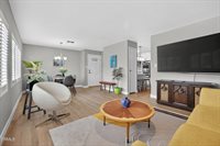 176 Chaucer Lane, Ventura, CA 93003