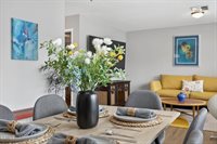 176 Chaucer Lane, Ventura, CA 93003