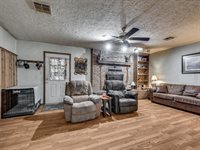 201 North 72nd Street, Noble, OK 73068