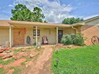 201 North 72nd Street, Noble, OK 73068