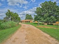 201 North 72nd Street, Noble, OK 73068