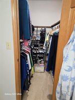 1615 NW Glacial Dr, Minot, ND 58703