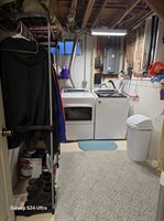 1615 NW Glacial Dr, Minot, ND 58703