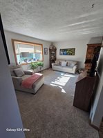 1615 NW Glacial Dr, Minot, ND 58703