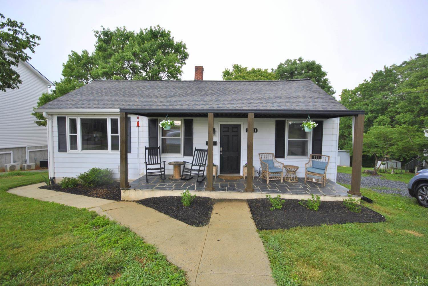 1021 Piedmont Street, Bedford, VA 24523