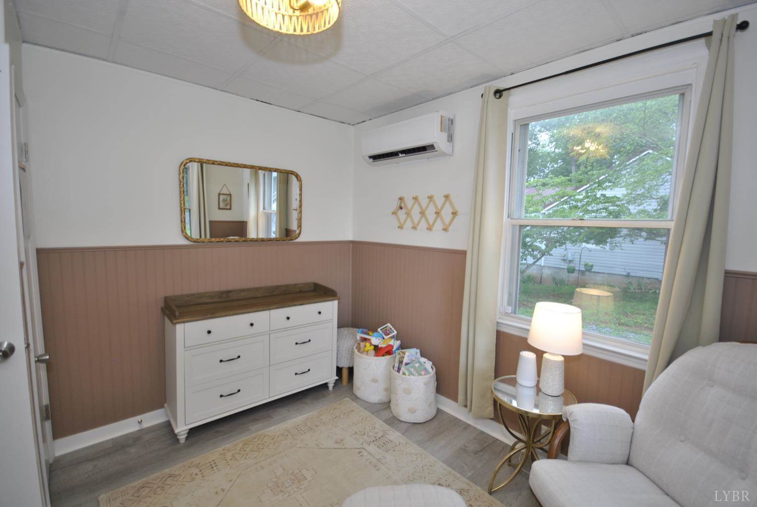 1021 Piedmont Street, Bedford, VA 24523