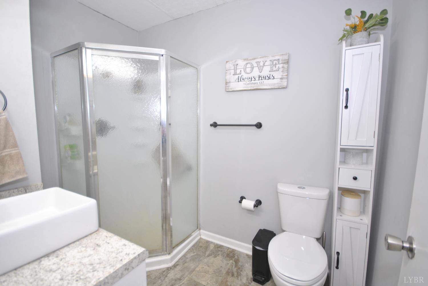 1021 Piedmont Street, Bedford, VA 24523