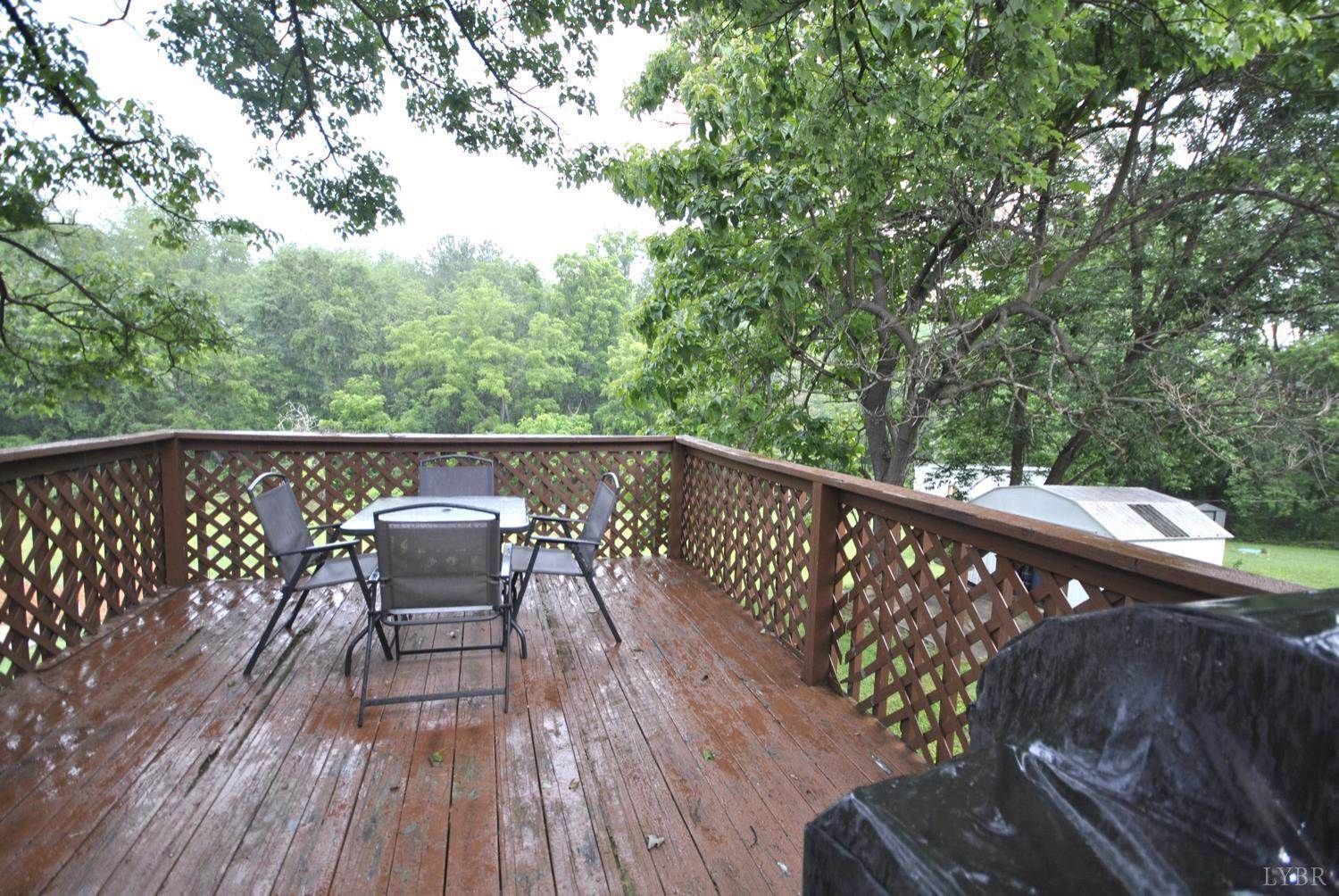 1021 Piedmont Street, Bedford, VA 24523