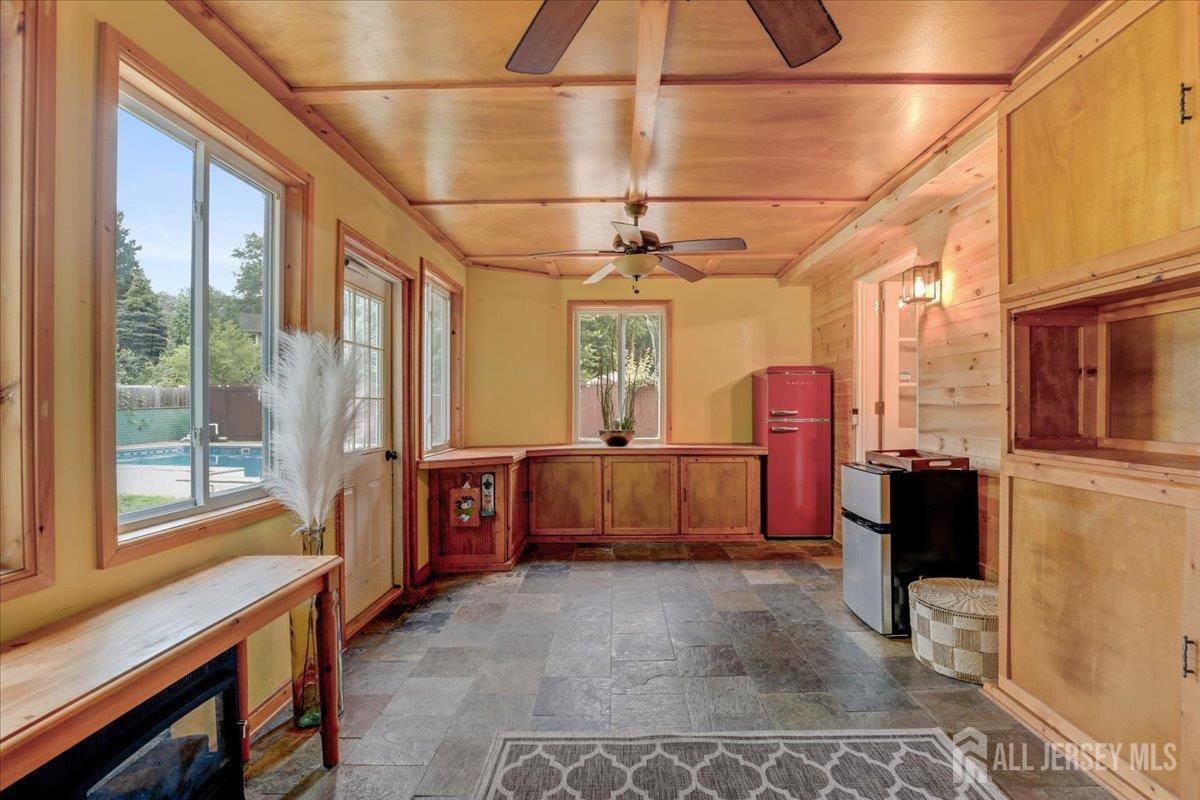 12 Euclid Road, South Amboy, NJ 08879