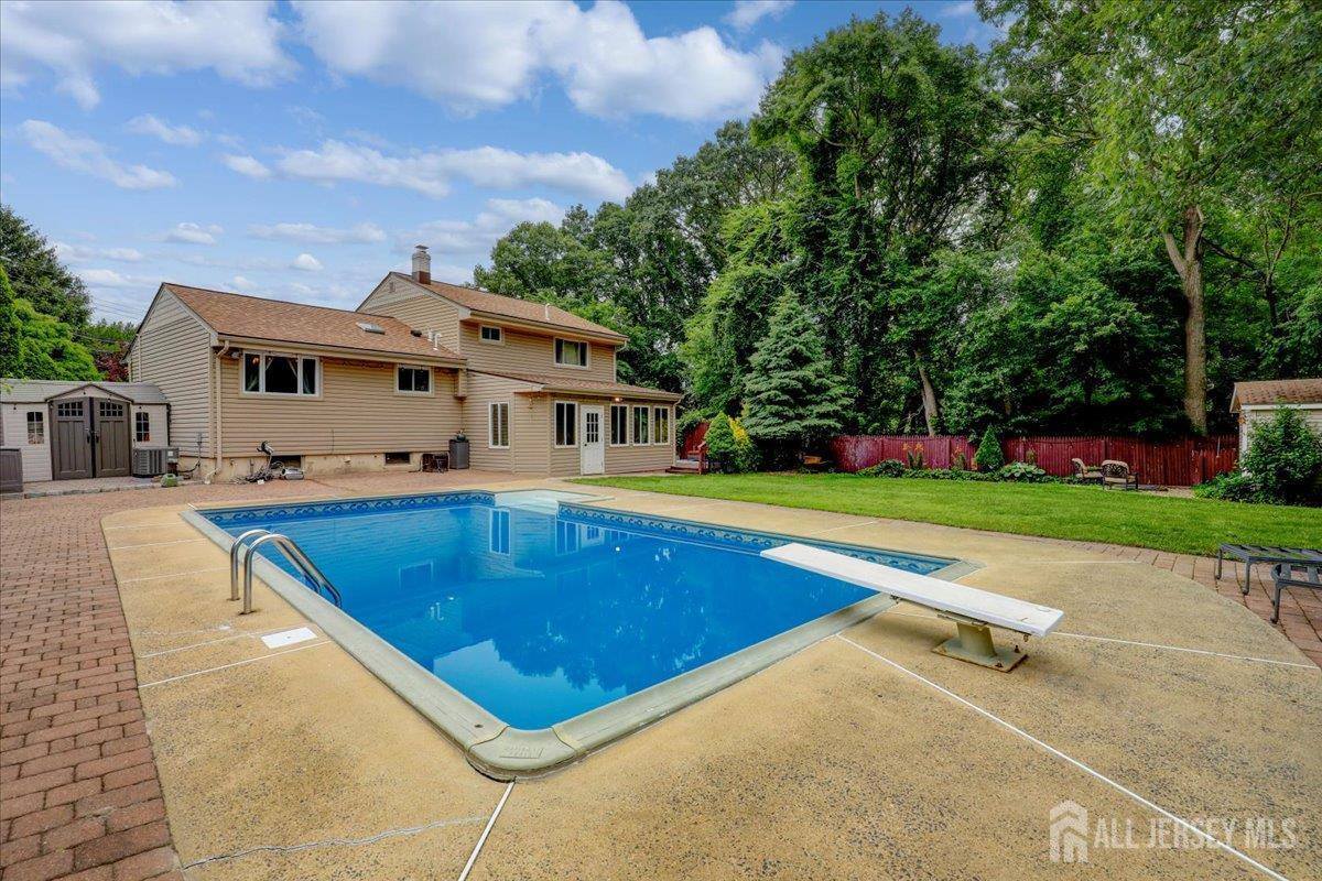 12 Euclid Road, South Amboy, NJ 08879