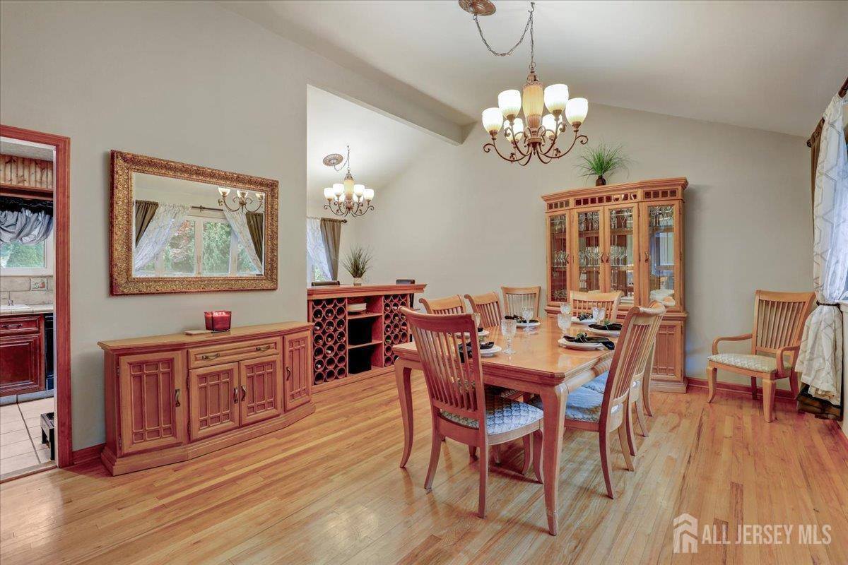 12 Euclid Road, South Amboy, NJ 08879