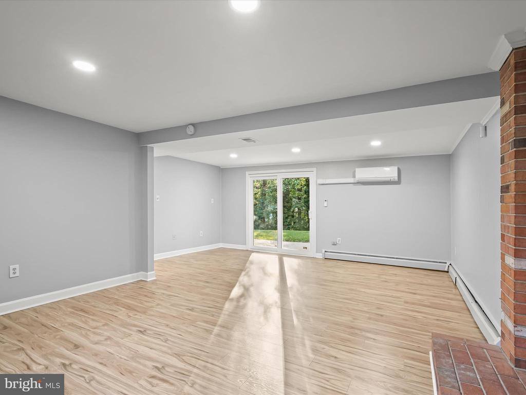 14460 Del Mar Drive, Woodbridge, VA 22193